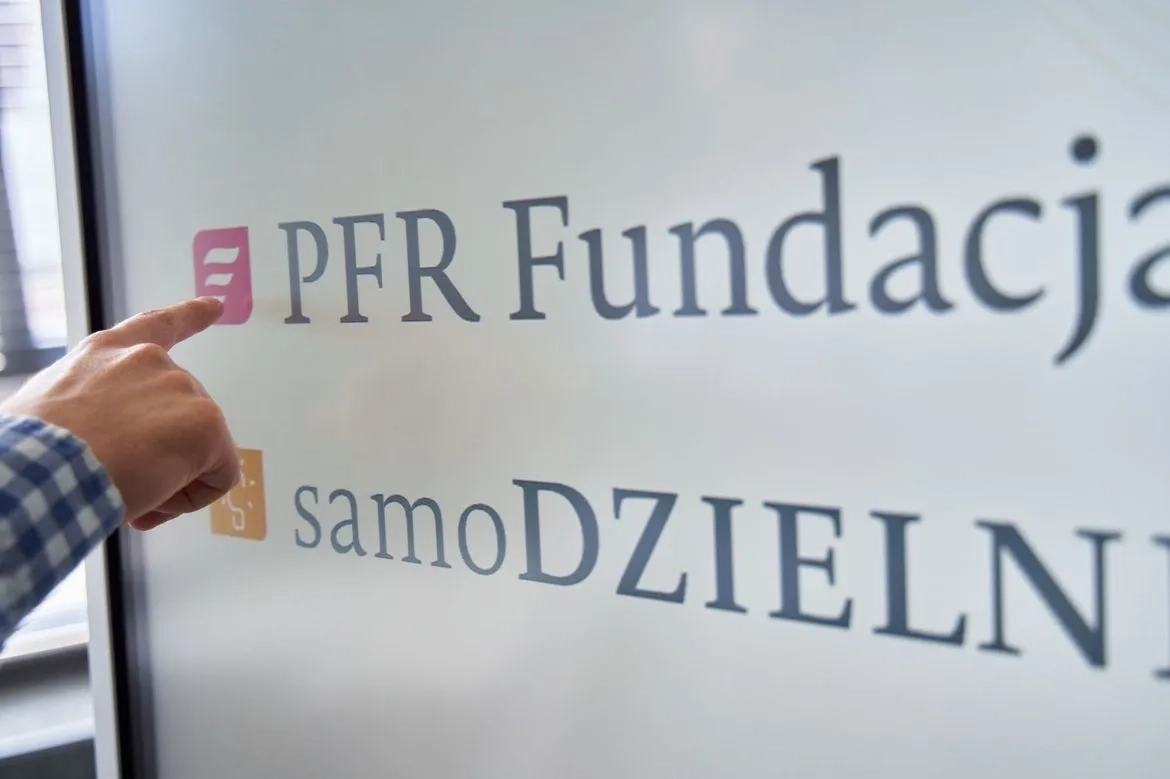 Logo Fundacji PFR